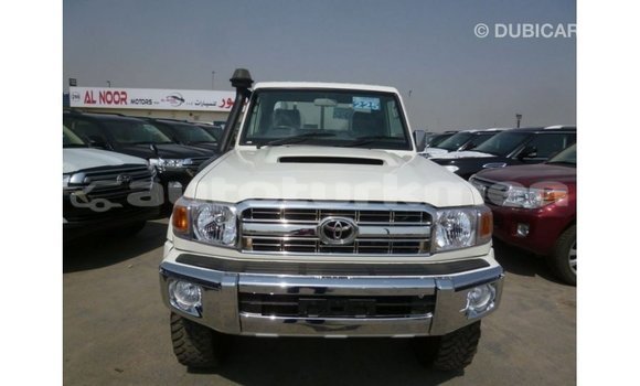 Buy Import Toyota Land Cruiser White Car in Import - Dubai in Ahal Buy Import Toyota Land Cruiser White Car in Import - Dubai in Ahal