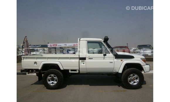 Buy Import Toyota Land Cruiser White Car in Import - Dubai in Ahal Buy Import Toyota Land Cruiser White Car in Import - Dubai in Ahal