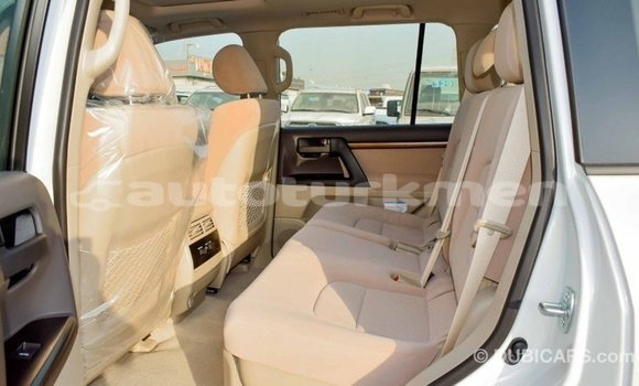 Buy Import Toyota Land Cruiser White Car in Import - Dubai in Ahal Buy Import Toyota Land Cruiser White Car in Import - Dubai in Ahal