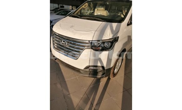 Buy Import Hyundai Accent White Car in Import - Dubai in Ahal Buy Import Hyundai Accent White Car in Import - Dubai in Ahal