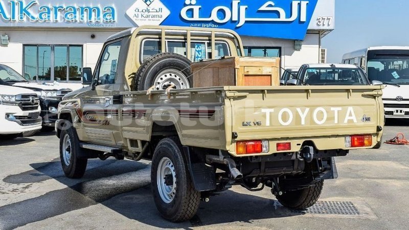 Big with watermark toyota land cruiser ahal import dubai 2434