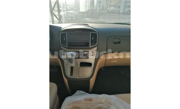 Buy Import Hyundai Accent White Car in Import - Dubai in Ahal Buy Import Hyundai Accent White Car in Import - Dubai in Ahal