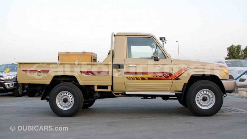 Big with watermark toyota land cruiser ahal import dubai 2438
