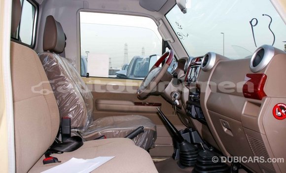 Buy Import Toyota Land Cruiser Beige Car in Import - Dubai in Ahal Buy Import Toyota Land Cruiser Beige Car in Import - Dubai in Ahal