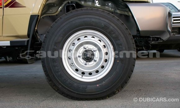 Buy Import Toyota Land Cruiser Beige Car in Import - Dubai in Ahal Buy Import Toyota Land Cruiser Beige Car in Import - Dubai in Ahal