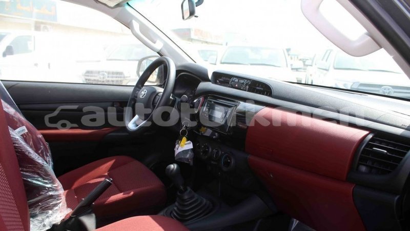 Big with watermark toyota hilux ahal import dubai 2451