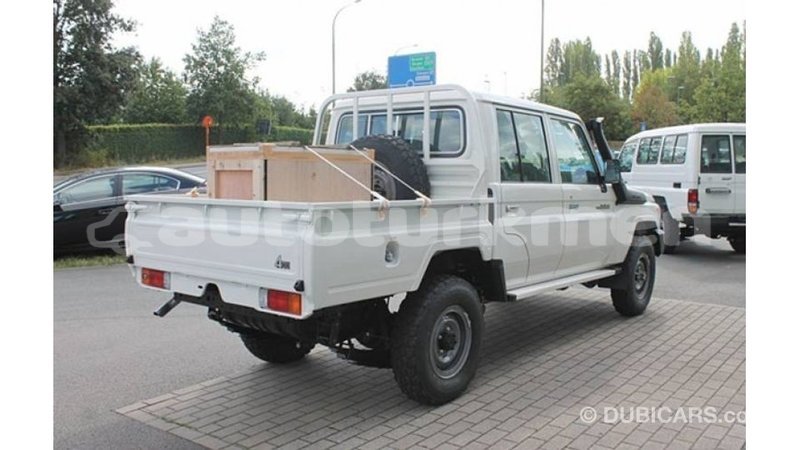 Big with watermark toyota land cruiser ahal import dubai 2472
