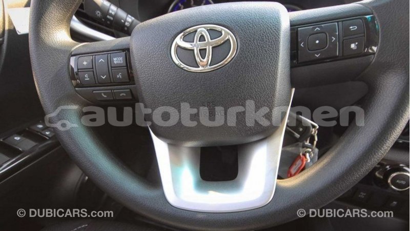 Big with watermark toyota hilux ahal import dubai 2475