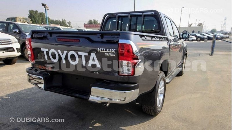 Big with watermark toyota hilux ahal import dubai 2475