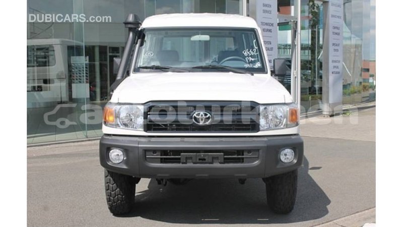 Big with watermark toyota land cruiser ahal import dubai 2482