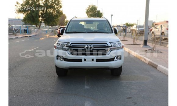 Buy Import Toyota Land Cruiser White Car in Import - Dubai in Ahal Buy Import Toyota Land Cruiser White Car in Import - Dubai in Ahal