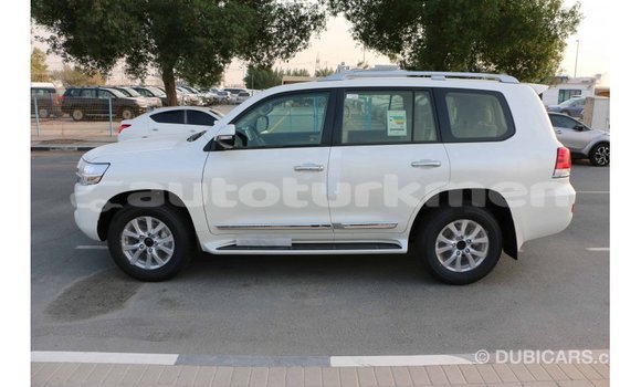 Buy Import Toyota Land Cruiser White Car in Import - Dubai in Ahal Buy Import Toyota Land Cruiser White Car in Import - Dubai in Ahal