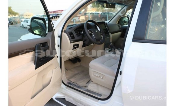 Buy Import Toyota Land Cruiser White Car in Import - Dubai in Ahal Buy Import Toyota Land Cruiser White Car in Import - Dubai in Ahal