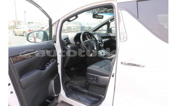 Buy Import Toyota Alphard White Car in Import - Dubai in Ahal Buy Import Toyota Alphard White Car in Import - Dubai in Ahal