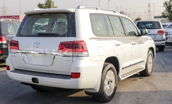 Buy Import Toyota Land Cruiser White Car in Import - Dubai in Ahal Buy Import Toyota Land Cruiser White Car in Import - Dubai in Ahal