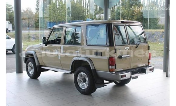 Buy Import Toyota Land Cruiser Beige Car in Import - Dubai in Ahal Buy Import Toyota Land Cruiser Beige Car in Import - Dubai in Ahal