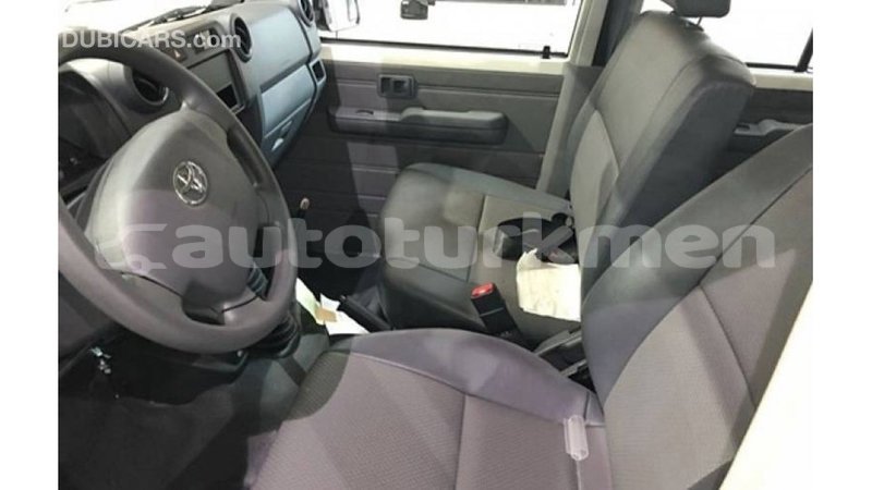 Big with watermark toyota land cruiser ahal import dubai 2533