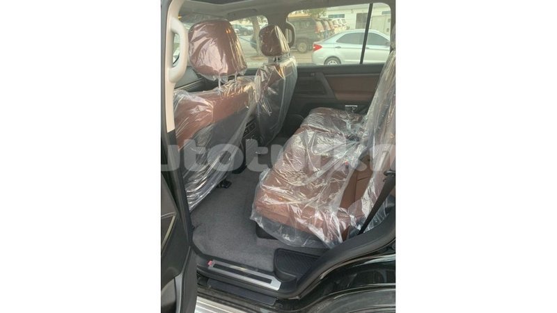 Big with watermark toyota land cruiser ahal import dubai 2540