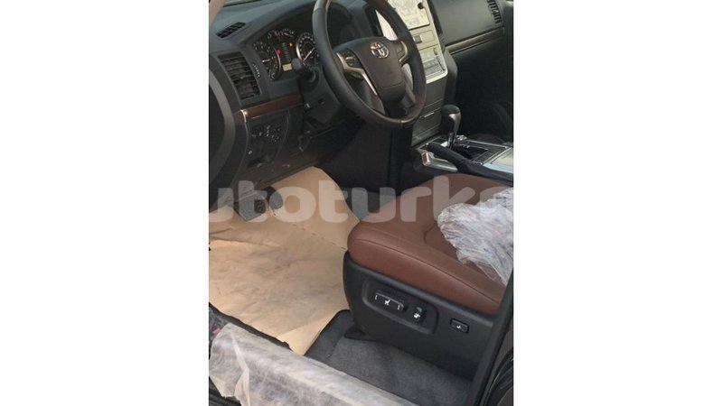 Big with watermark toyota land cruiser ahal import dubai 2540