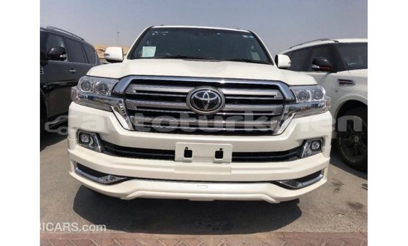 Buy Import Toyota Land Cruiser White Car in Import - Dubai in Ahal Buy Import Toyota Land Cruiser White Car in Import - Dubai in Ahal