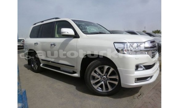 Buy Import Toyota Land Cruiser White Car in Import - Dubai in Ahal Buy Import Toyota Land Cruiser White Car in Import - Dubai in Ahal