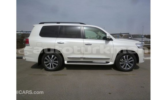Buy Import Toyota Land Cruiser White Car in Import - Dubai in Ahal Buy Import Toyota Land Cruiser White Car in Import - Dubai in Ahal