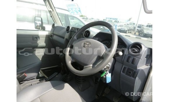 Buy Import Toyota Land Cruiser White Car in Import - Dubai in Ahal Buy Import Toyota Land Cruiser White Car in Import - Dubai in Ahal