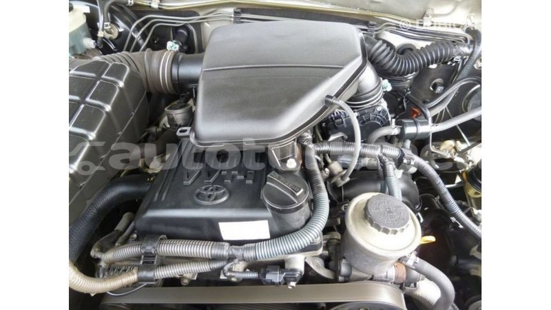 Big with watermark toyota prado ahal import dubai 2559