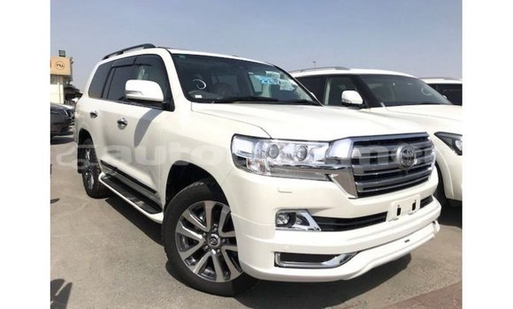 Buy Import Toyota Land Cruiser White Car in Import - Dubai in Ahal Buy Import Toyota Land Cruiser White Car in Import - Dubai in Ahal