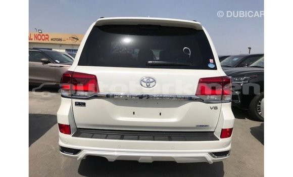 Buy Import Toyota Land Cruiser White Car in Import - Dubai in Ahal Buy Import Toyota Land Cruiser White Car in Import - Dubai in Ahal