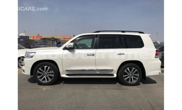 Buy Import Toyota Land Cruiser White Car in Import - Dubai in Ahal Buy Import Toyota Land Cruiser White Car in Import - Dubai in Ahal