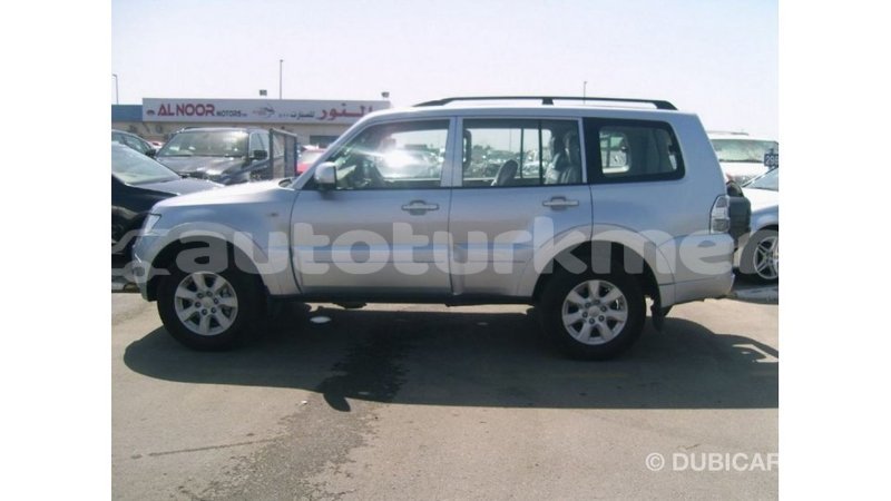 Big with watermark mitsubishi pajero ahal import dubai 2582