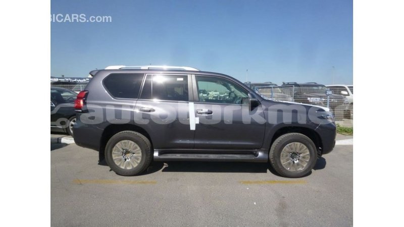 Big with watermark toyota prado ahal import dubai 2589