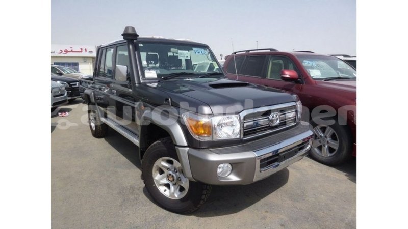 Big with watermark toyota land cruiser ahal import dubai 2593
