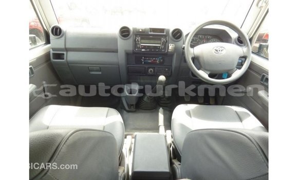Buy Import Toyota Land Cruiser White Car in Import - Dubai in Ahal Buy Import Toyota Land Cruiser White Car in Import - Dubai in Ahal