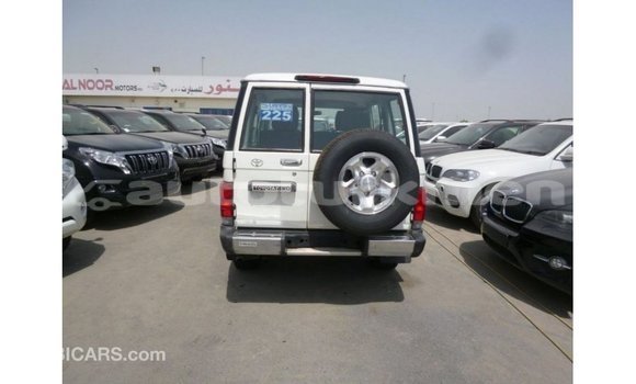 Buy Import Toyota Land Cruiser White Car in Import - Dubai in Ahal Buy Import Toyota Land Cruiser White Car in Import - Dubai in Ahal