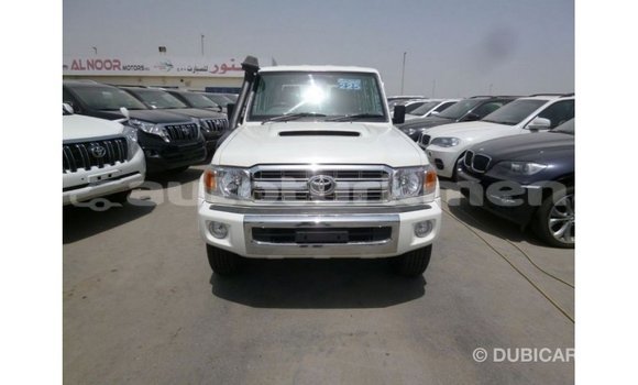 Buy Import Toyota Land Cruiser White Car in Import - Dubai in Ahal Buy Import Toyota Land Cruiser White Car in Import - Dubai in Ahal