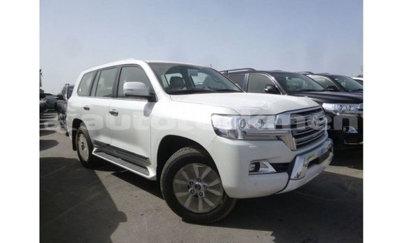 Buy Import Toyota Land Cruiser White Car in Import - Dubai in Ahal Buy Import Toyota Land Cruiser White Car in Import - Dubai in Ahal