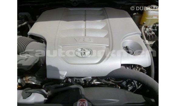 Buy Import Toyota Land Cruiser White Car in Import - Dubai in Ahal Buy Import Toyota Land Cruiser White Car in Import - Dubai in Ahal