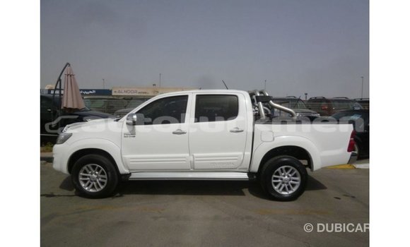 Buy Import Toyota Hilux White Car in Import - Dubai in Ahal Buy Import Toyota Hilux White Car in Import - Dubai in Ahal