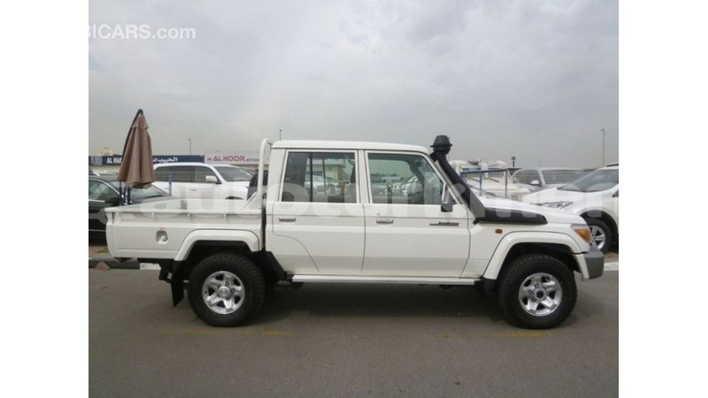 Big with watermark toyota land cruiser ahal import dubai 2626