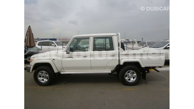 Big with watermark toyota land cruiser ahal import dubai 2626