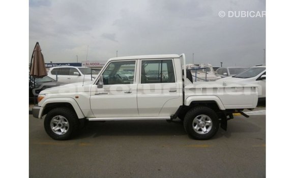Buy Import Toyota Land Cruiser White Car in Import - Dubai in Ahal Buy Import Toyota Land Cruiser White Car in Import - Dubai in Ahal