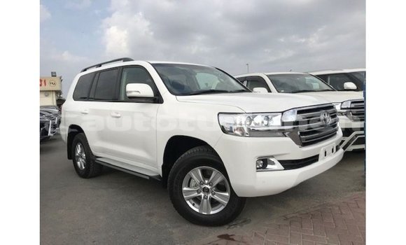 Buy Import Toyota Land Cruiser White Car in Import - Dubai in Ahal Buy Import Toyota Land Cruiser White Car in Import - Dubai in Ahal