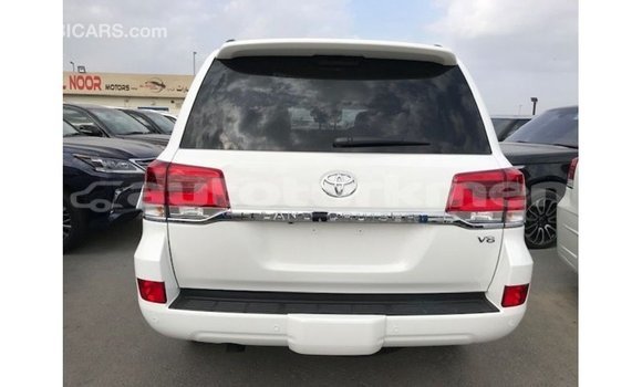Buy Import Toyota Land Cruiser White Car in Import - Dubai in Ahal Buy Import Toyota Land Cruiser White Car in Import - Dubai in Ahal