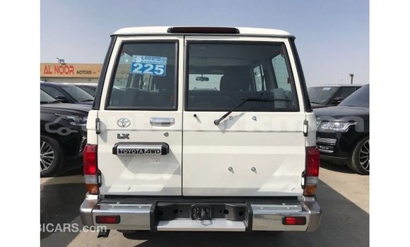 Buy Import Toyota Land Cruiser White Car in Import - Dubai in Ahal Buy Import Toyota Land Cruiser White Car in Import - Dubai in Ahal