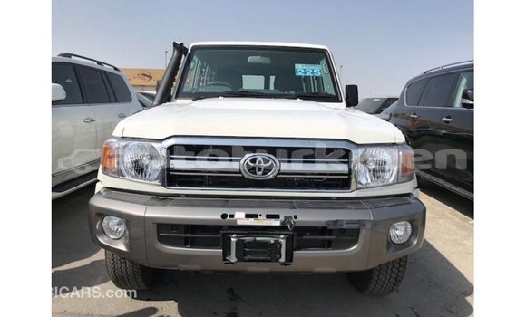 Buy Import Toyota Land Cruiser White Car in Import - Dubai in Ahal Buy Import Toyota Land Cruiser White Car in Import - Dubai in Ahal