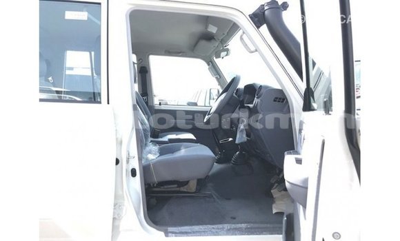 Buy Import Toyota Land Cruiser White Car in Import - Dubai in Ahal Buy Import Toyota Land Cruiser White Car in Import - Dubai in Ahal