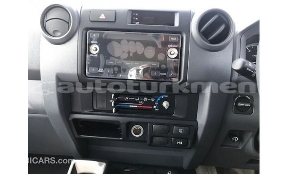 Buy Import Toyota Land Cruiser White Car in Import - Dubai in Ahal Buy Import Toyota Land Cruiser White Car in Import - Dubai in Ahal
