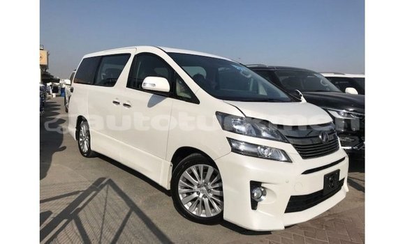Buy Import Toyota Vellfire White Car in Import - Dubai in Ahal Buy Import Toyota Vellfire White Car in Import - Dubai in Ahal